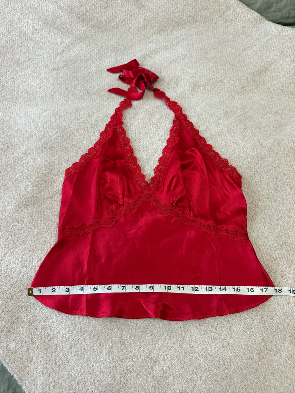 Reformation Monica Silk Top in Lipstick - Picture 5 of 13
